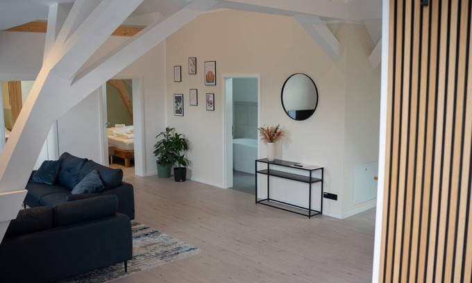 Wunsdorf Apartment | 3 room deluxe apartment by the lake