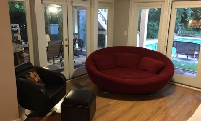 Morningside-Lenox Park Apartment | 3-room studio - quiet street near Piedmont Park. Short walk to shops/restaurant.