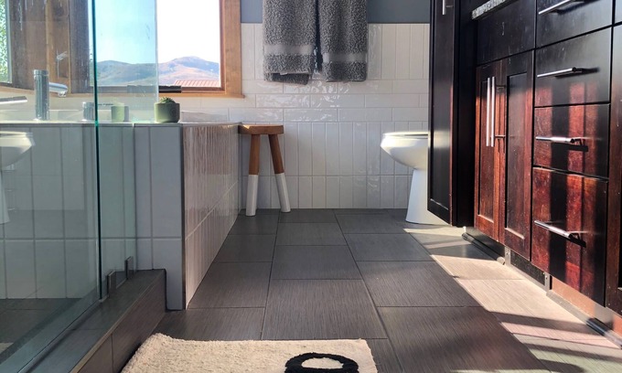 South Park House | 3 Ski Resorts surround this 2 bed, 2 bath guesthouse with mountain views!