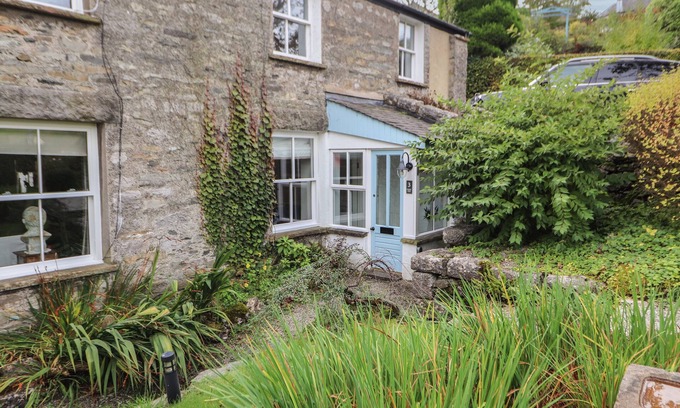 Lindale Cottage | 3 TOWER VIEW, pet friendly, with open fire in Grange-Over-Sands