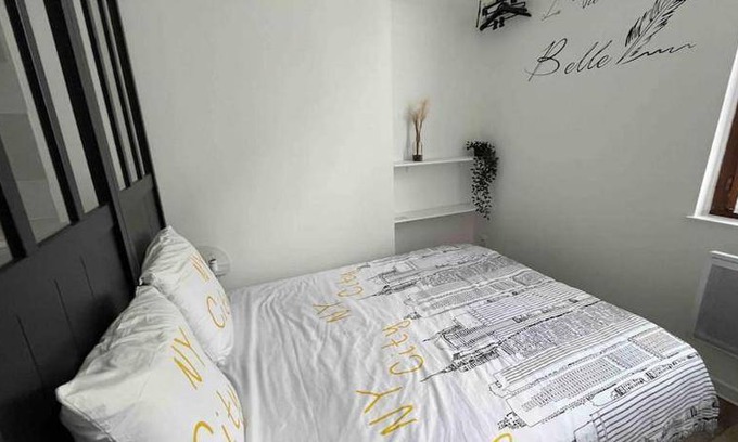 Bourgogne Apartment | 30 m² Apartment ∙ 1 bedroom ∙ 4 guests
