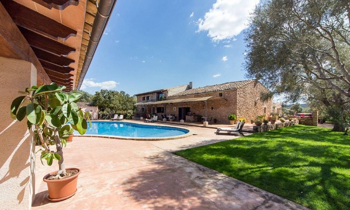 Algaida House | 300 m² House ∙ 7 bedrooms ∙ 16 guests