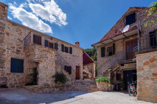 Pitve Villa | 300 m² Villa ∙ 5 bedrooms ∙ 14 guests
