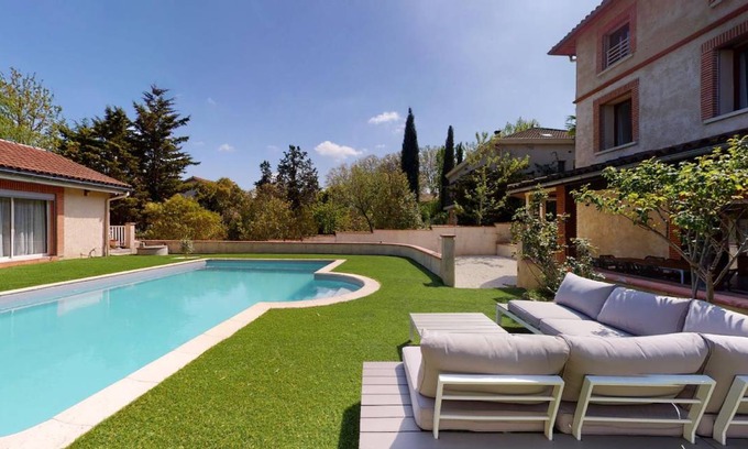 Chateau de l'Hers Resort | 303 m² Private room ∙ 1 bedroom ∙ 2 guests