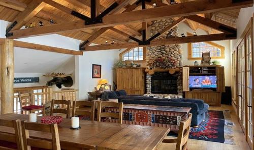 Granite Ridge House | 3137 Arrowhead
