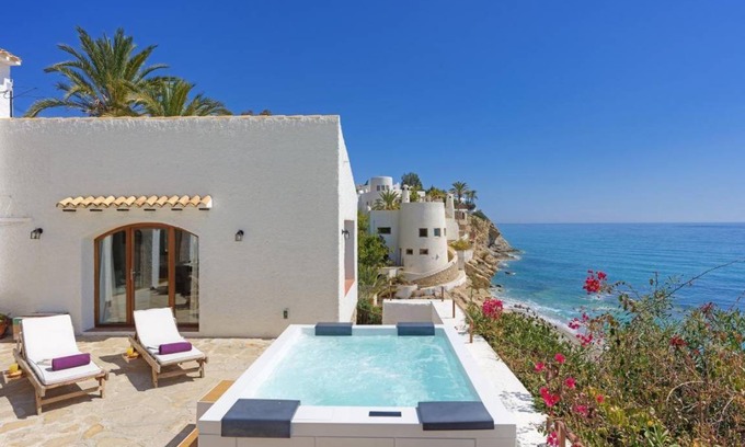Villajoyosa House | 314 m² House ∙ 3 bedrooms ∙ 6 guests