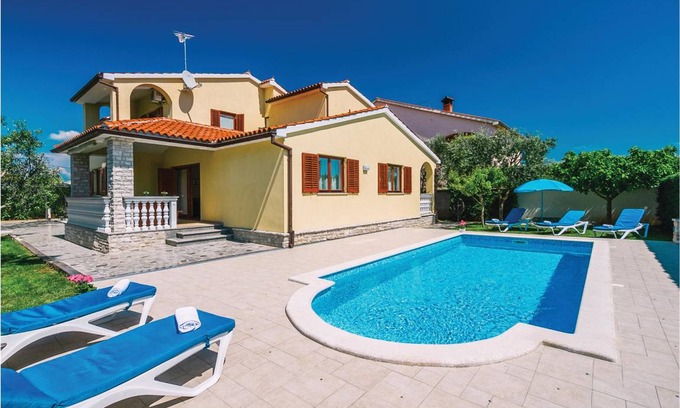Valbandon House | 317 m² House ∙ 7 bedrooms ∙ 13 guests