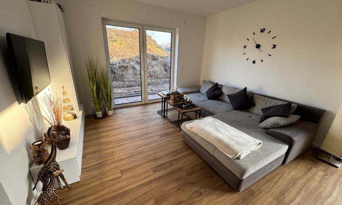 Westoverledingen Apartment | -33- Exklusive FeWo Papenburg - Westoverledingen - Grenzweg -
