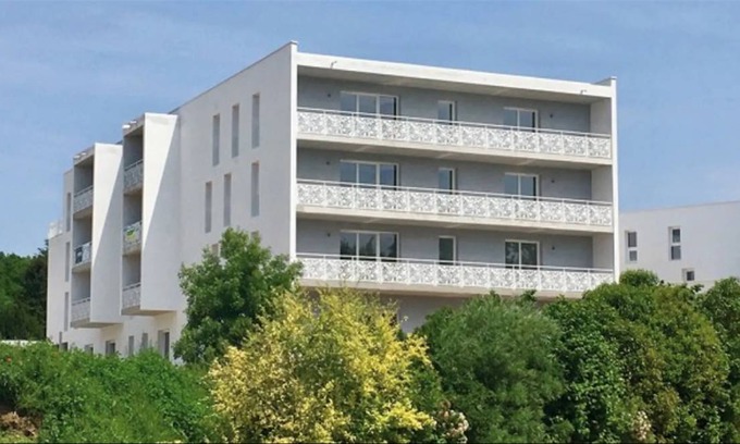 Jonzac Apartment | 34 m² Apartment ∙ 1 bedroom ∙ 4 guests