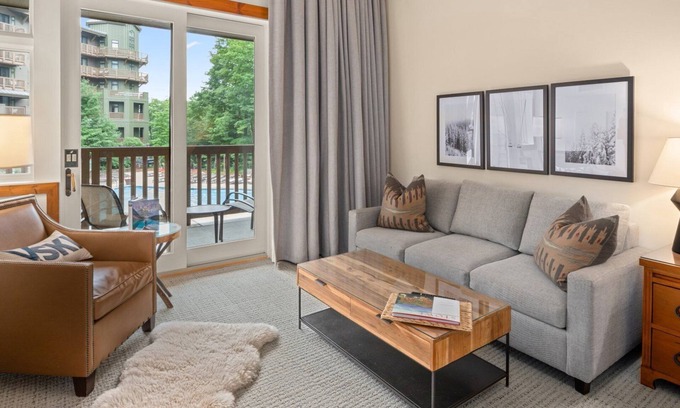 Stowe Area Cabin | #343 | Studio | NATIONAL | 3rd Floor Pool & Mountain Views