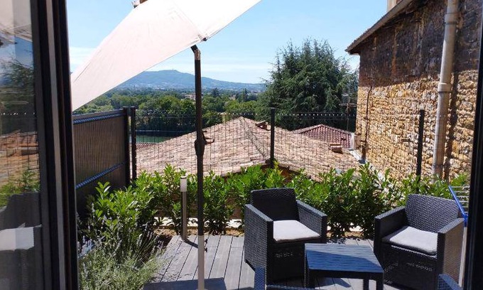 Trevoux Apartment | 35 m² Apartment ∙ 1 bedroom ∙ 2 guests
