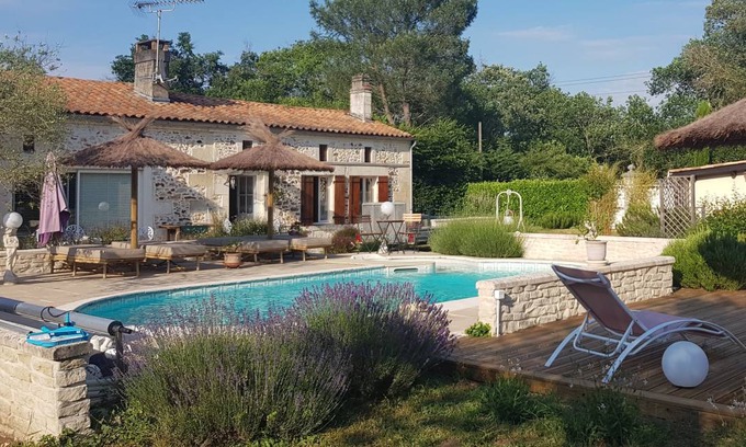 Bussac-Foret House | 35 m² House ∙ 1 bedroom ∙ 2 guests