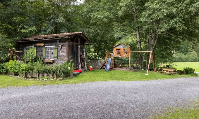Silbertal House | 350 m² House ∙ 1 bedroom ∙ 30 guests