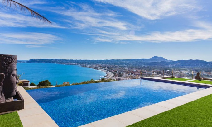 Aduanas Villa | 350 m² Villa ∙ 5 bedrooms ∙ 10 guests