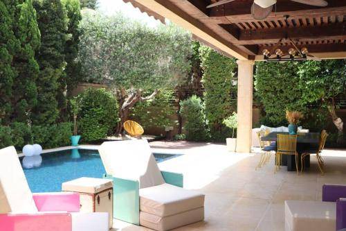 Herzliya Pituach Villa | 350 m² Villa ∙ 6 bedrooms ∙ 12 guests