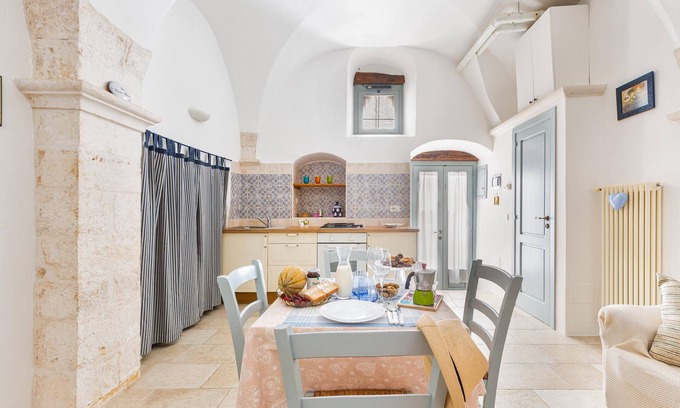 Centro Storico Apartment | 3516 La Casetta Bianca by Barbarhouse