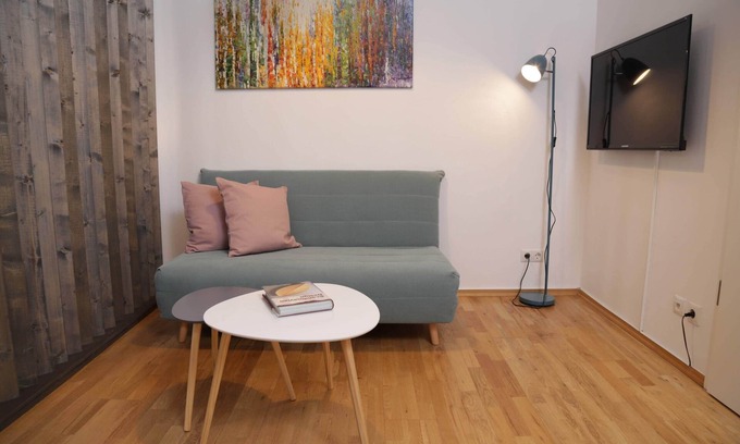 Prenzlauer Berg Apartment | 35QM STUDIO DESIGN APARTMENT by BENSIMON (7)