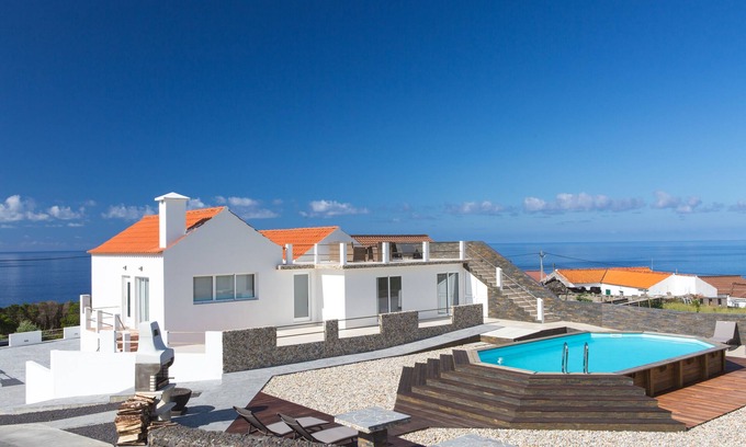 Lajes do Pico Bed & Breakfast | 35th Atlantic View