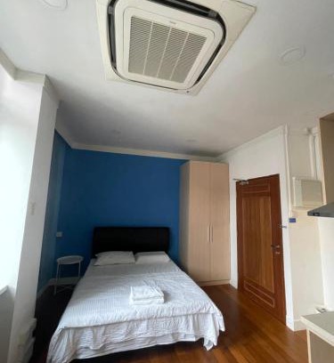 Chinatown Apartment | 36 club st residence