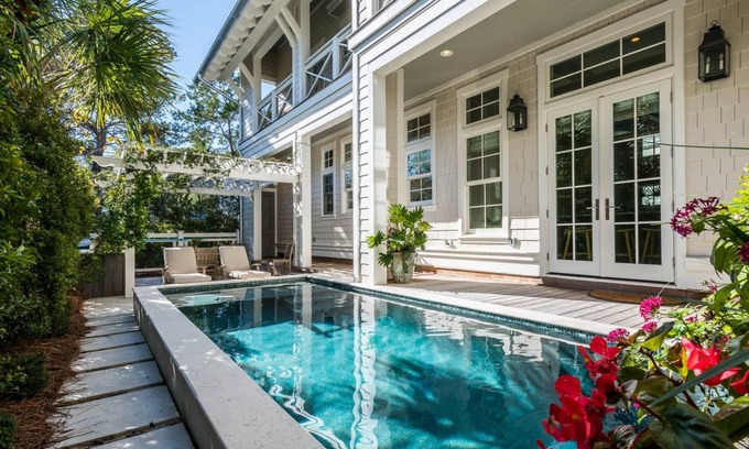 WaterSound Beach House | 369 m² House ∙ 6 bedrooms ∙ 14 guests
