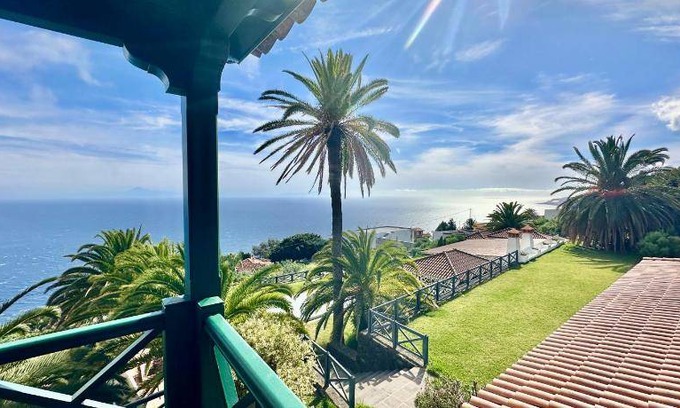 Puntallana Apartment | 375 m² Apartment ∙ 4 bedrooms ∙ 10 guests