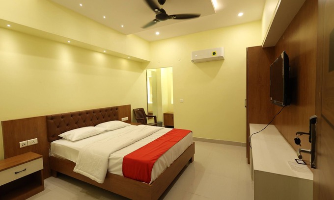 Rushikonda Apartment | 38 A/C Rooms, Wedding Hall SB Square. Near to Sai Priya and A1 grand.