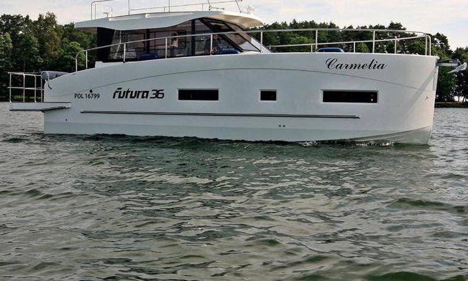Mangalia Boat Rental | 38 m² Houseboat ∙ 1 bedroom ∙ 6 guests