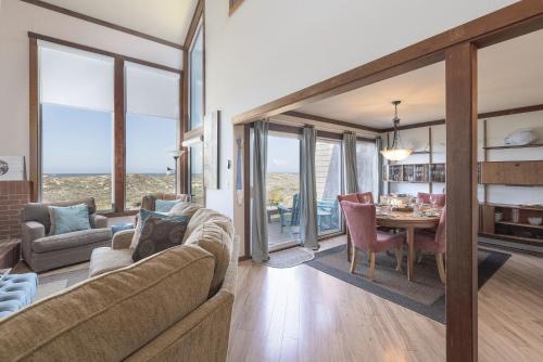 Castroville Apartment | 3823 Sand Dollar House condo