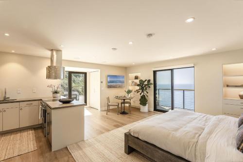 Carmel House | 3921 Eyas, Big Sur home