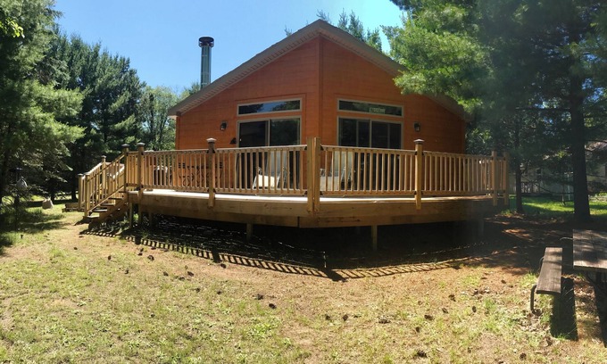Wauksaukee House | 3BD vacation paradise on serene 55 acre lake
