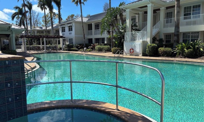 Trailer Estates Apartment | 3bdrm, AMI, Tennis, Pool next to IMG Academy