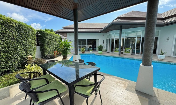 Choeng Mon Villa | 3BR Villa with Private Pool, Short Walk to Choeng Mon Beach