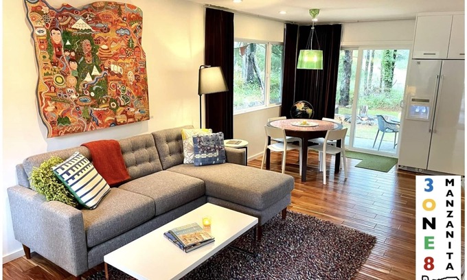 Manzanita Cottage | 3ONE8 Manzanita ~ new, modern remodel w/private back yard