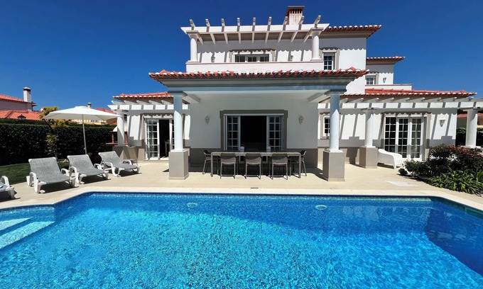 Praia del Rei Villa | 4 bed, 4 bath villa with large private heated pool