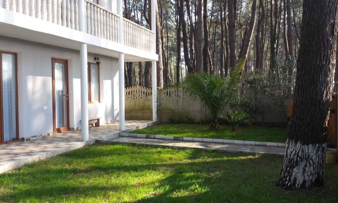 Ureki Villa | 4 Bed Villa-Sleeps 8-Parking-Garden-Sea View