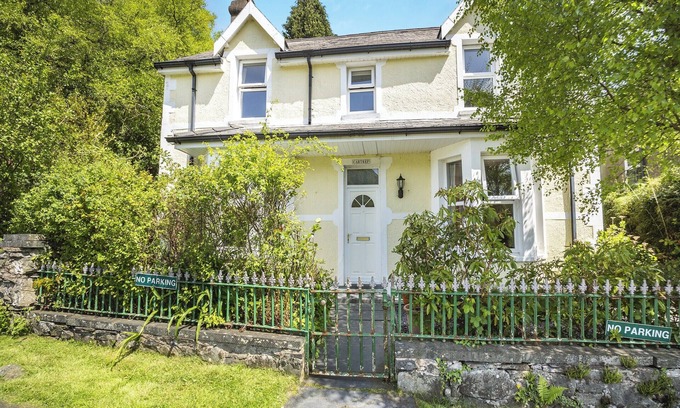 Gwynedd- Snowdonia Cottage | 4 bedroom accommodation in Capel Curig, Betws-y-Coed