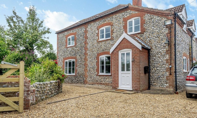 Swafield Cottage | 4 bedroom accommodation in Bradfield Common, near North Walsham