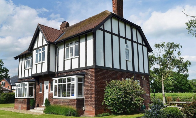 Eastrington Cottage | 4 bedroom accommodation in Portington