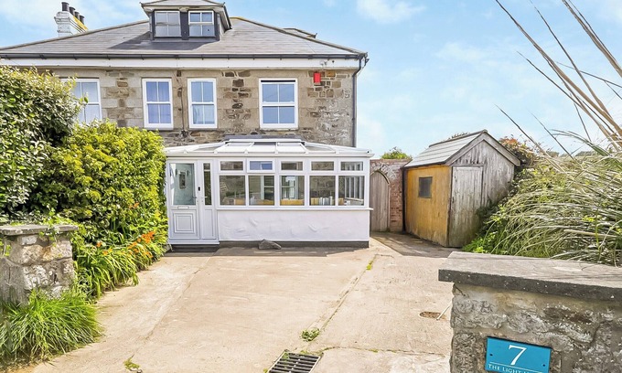 Gwithian Cottage | 4 bedroom accommodation in Gwithian