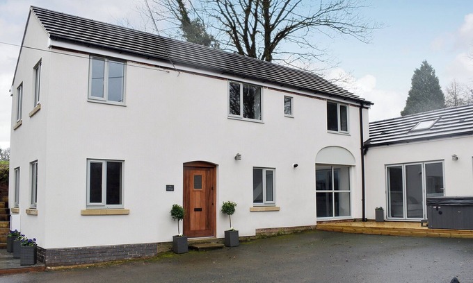 Bewdley Cottage | 4 bedroom accommodation in Bewdley, near Kidderminster