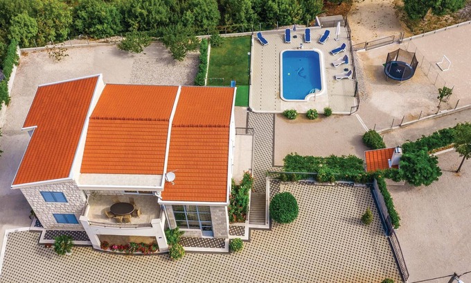 Vrgorac House | 4 bedroom amazing home in Duge Njive
