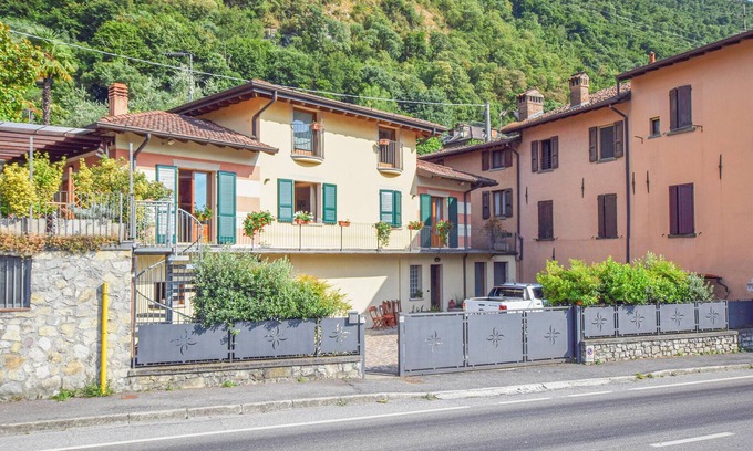 Pilzone House | 4 bedroom amazing home in Pilzone/Iseo