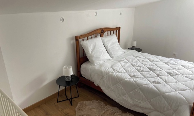 Camblain-Chatelain Apartment | 4 Bedroom Apartment in Camblain-ChÃ¢telain