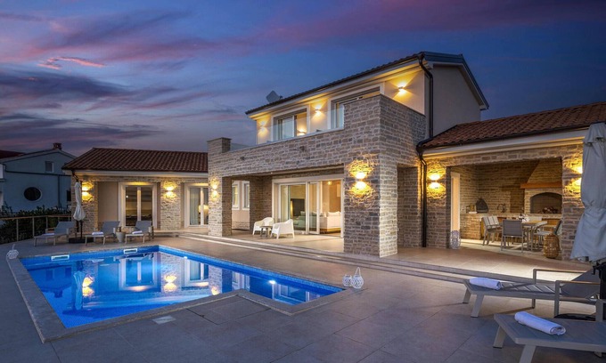 Brzac House | 4 bedroom beautiful home in Malinska