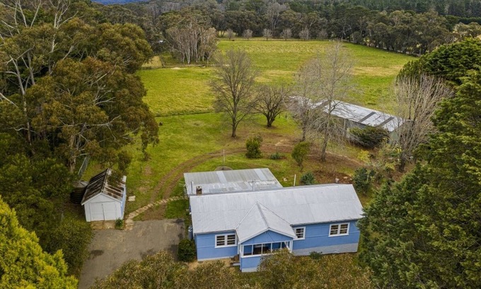 Penrose Cottage | 4 Bedroom cottage, with fire pit! 🔥