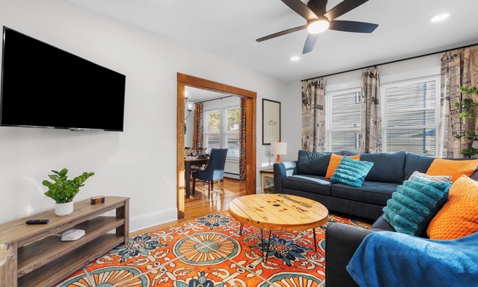 Willimantic House | 4-bedroom house in Windham - Pet Friendly - Thread City Family Escape