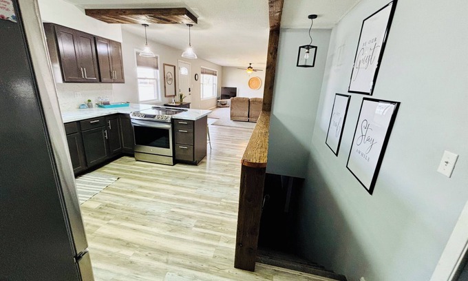 West Okoboji House | 4-Bedroom House Minutes to Arnolds Park Amusement Park