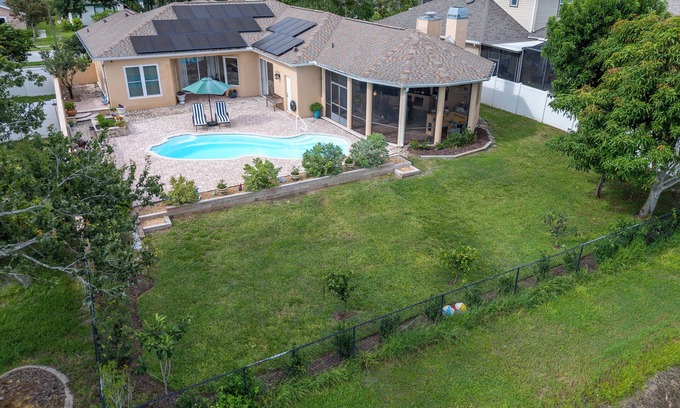 New Port Richey House | 4-bedroom house, Shooting Star Haven