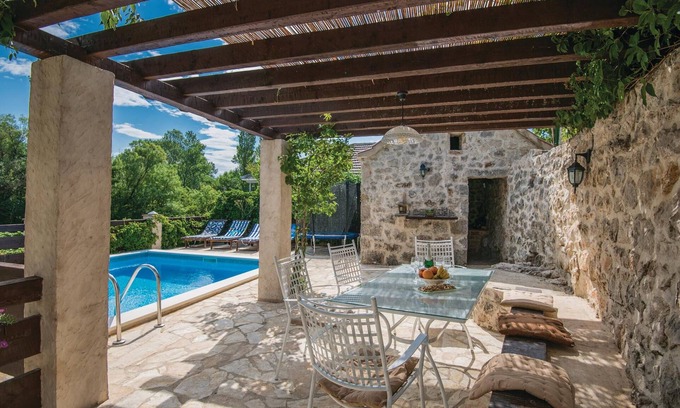 Zmijavci House | 4 bedroom lovely home in Zmijavci