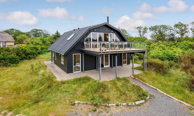 Ringkøbing-Skjern Municipality House | 4 bedroom lovely home in Skjern